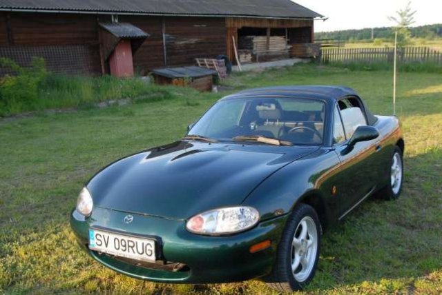 2000 MAZDA MX-5.jpg