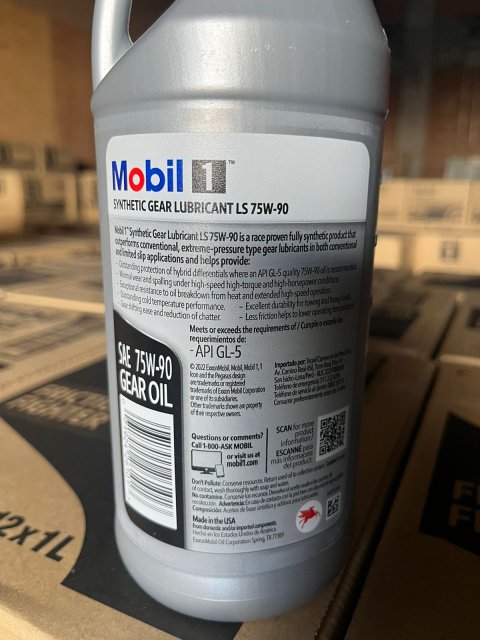 Mobil 1 Synthetic gear lubricants 75w-90.jpg